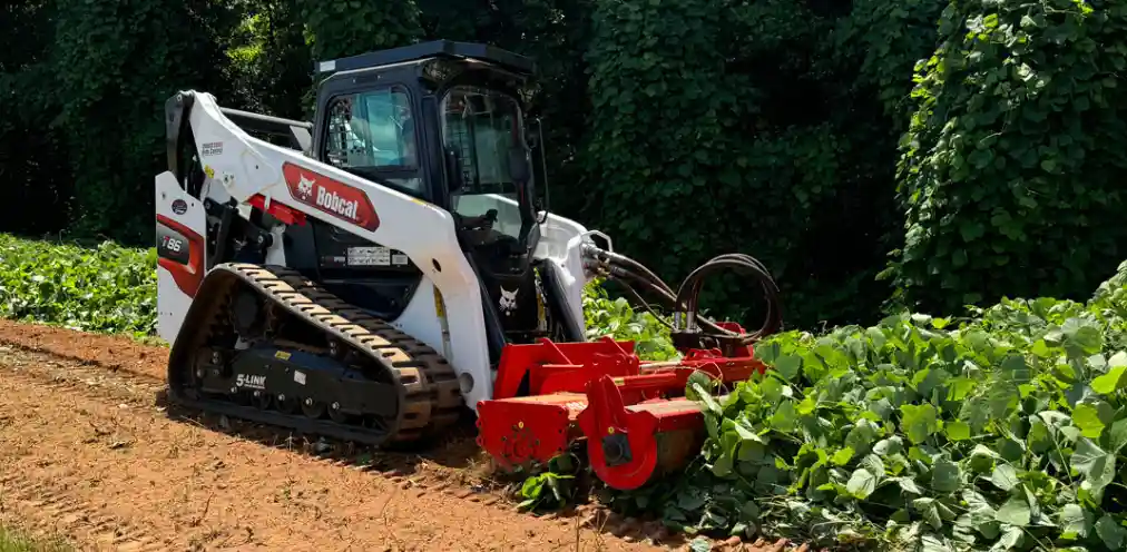 efficient vegetation clearing by Coneteks Subsoil Mulcher in overgrown areas